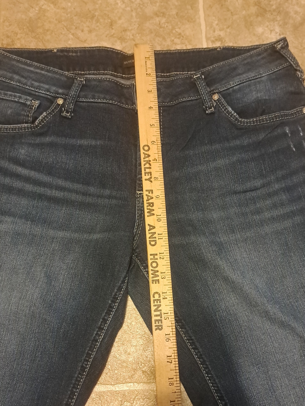 Silver Jeans Women’s Boyfriend in Dark Indigo. Size 34 - Picture 7 of 12